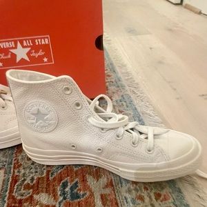 Chuck 70 Tonal Leather Hightops